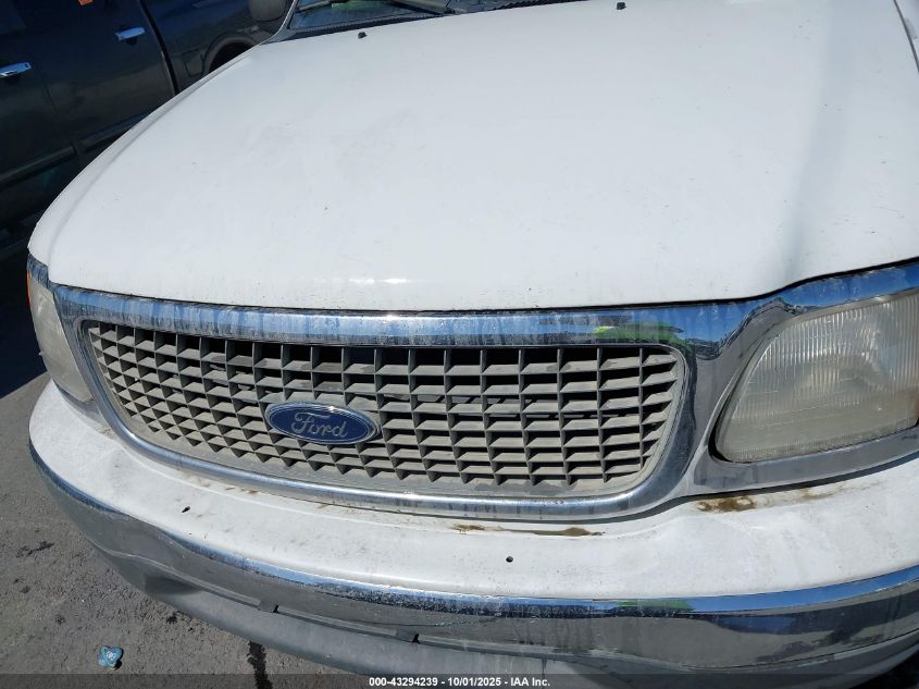 2000 Ford Expedition Xlt VIN: 1FMRU15L8YLB14872 Lot: 43294239