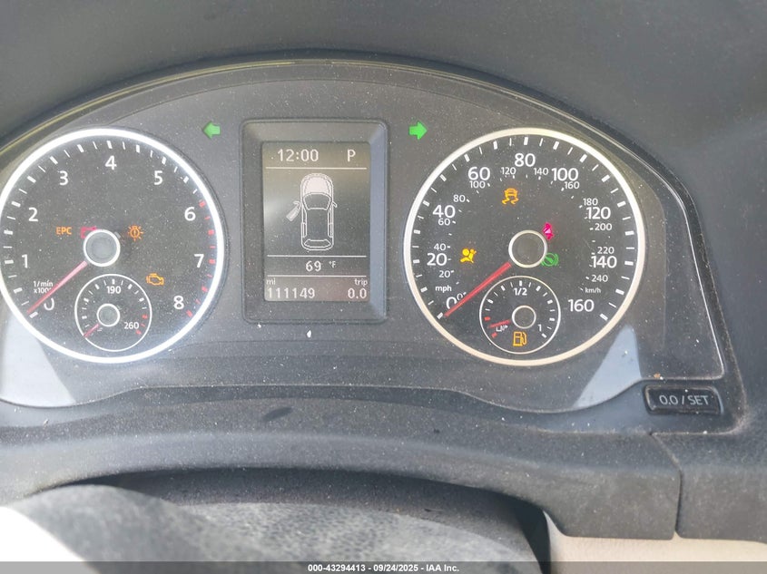 2016 VOLKSWAGEN TIGUAN S - WVGBV7AX8GW020661