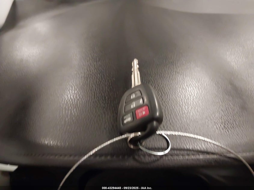 2015 Toyota Corolla Le VIN: 2T1BURHE7FC473555 Lot: 43294448