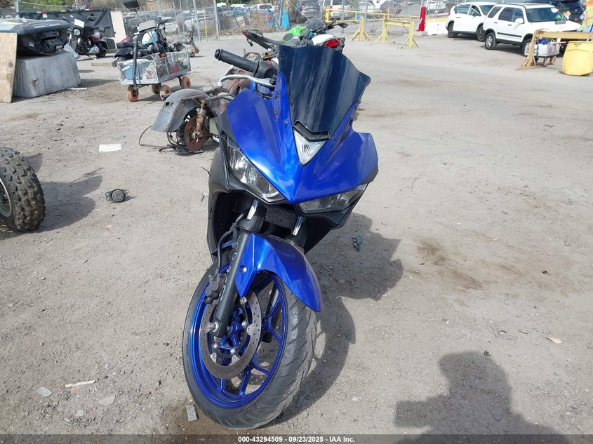 MH3RH06Y8FK001232 2015 YAMAHA YZF photo no. 5