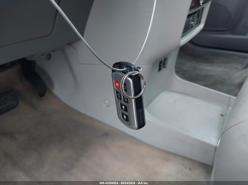 2011 Toyota Sienna Limited VIN: 5TDDK3DC3BS027730 Lot: 43294524