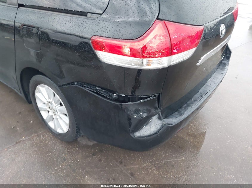 2011 Toyota Sienna Limited VIN: 5TDDK3DC3BS027730 Lot: 43294524