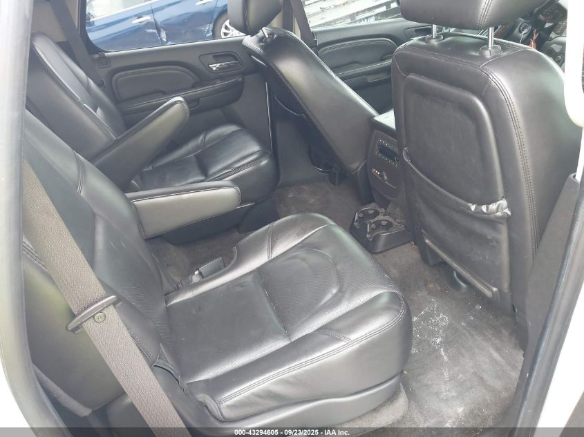 2009 GMC Yukon Denali VIN: 1GKFK03269R302214 Lot: 43294605