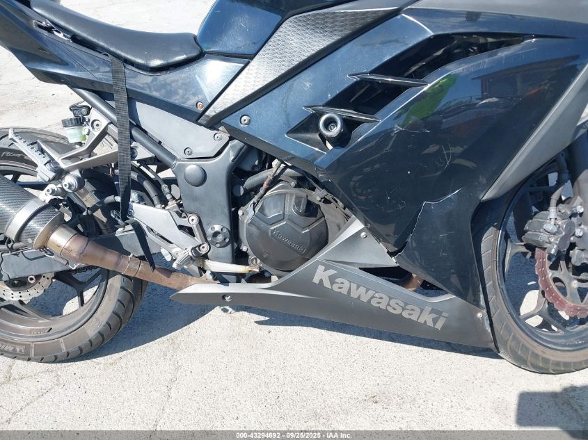2013 Kawasaki Ex300 A VIN: JKAEX8A15DDA09568 Lot: 43294692