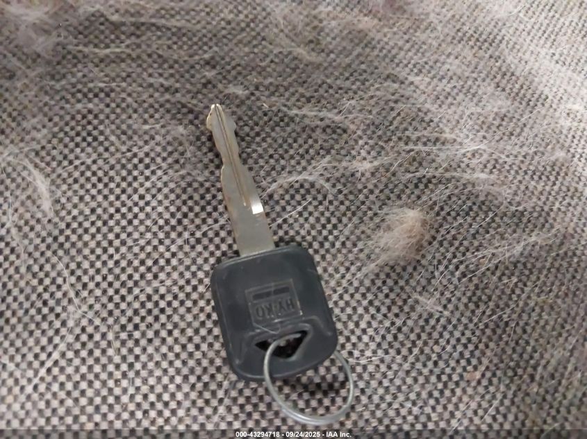 2001 Ford E-250 Commercial/Recreational VIN: 1FTNE24L81HA40126 Lot: 43294718