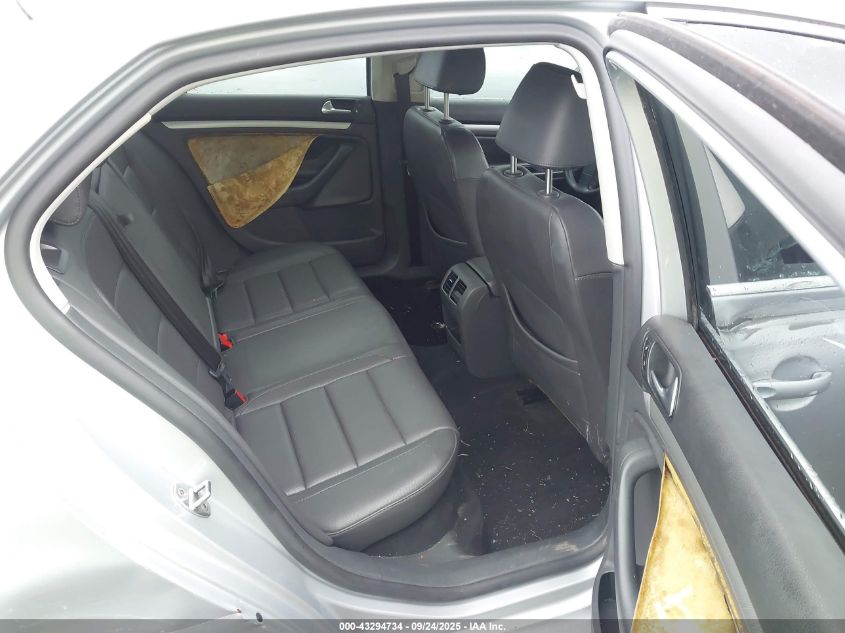 2007 Volkswagen Jetta Wolfsburg Edition VIN: 3VWEF71K57M070188 Lot: 43294734