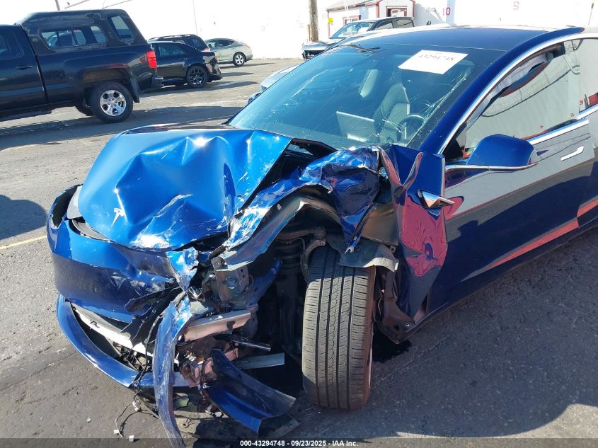 2018 Tesla Model 3 Long Range/Performance VIN: 5YJ3E1EB4JF187342 Lot: 43294748