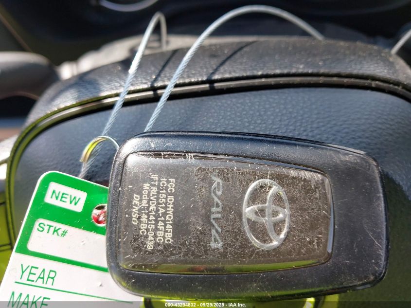 2021 Toyota Rav4 Xle VIN: 2T3W1RFV5MW112857 Lot: 43294832