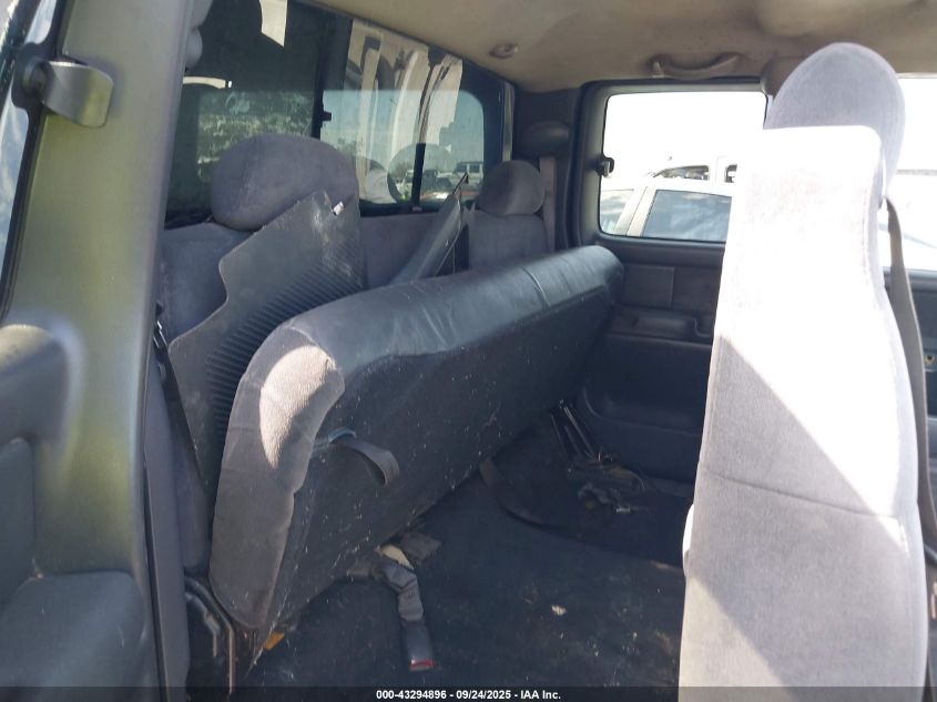 2001 Chevrolet Silverado 1500 Ls VIN: 2GCEC19V011395207 Lot: 43294896