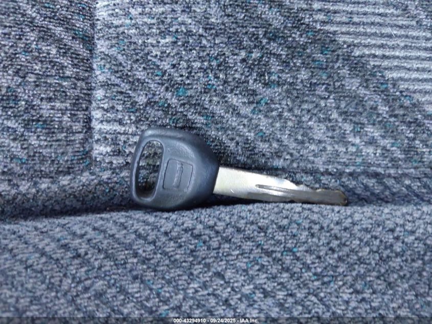 2001 Honda Cr-V Lx VIN: JHLRD28401S020790 Lot: 43294910