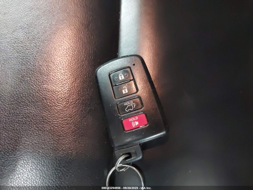 2019 Toyota Highlander Xle VIN: 5TDKZRFH3KS567514 Lot: 43294956