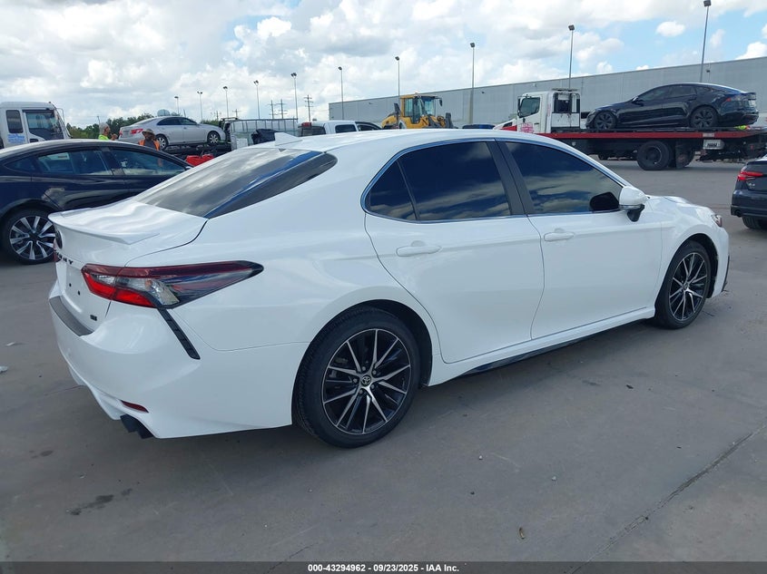 2024 TOYOTA CAMRY SE - 4T1G11AK0RU265858