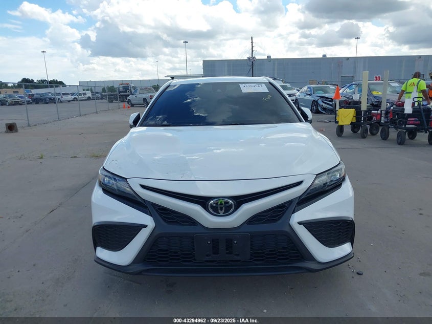 2024 TOYOTA CAMRY SE - 4T1G11AK0RU265858