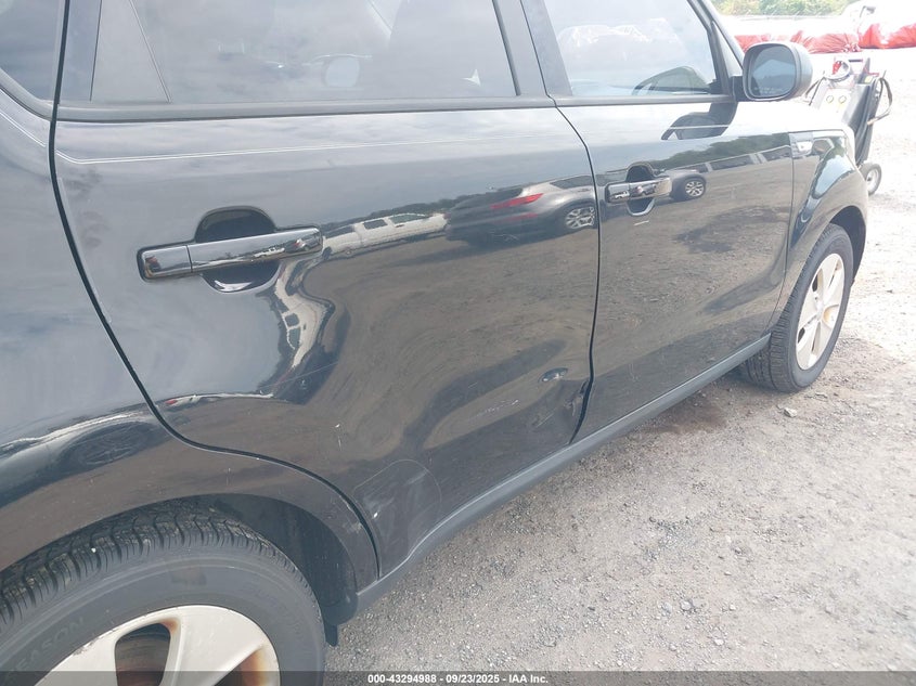 2014 KIA SOUL KNDJN2A23E7017942
