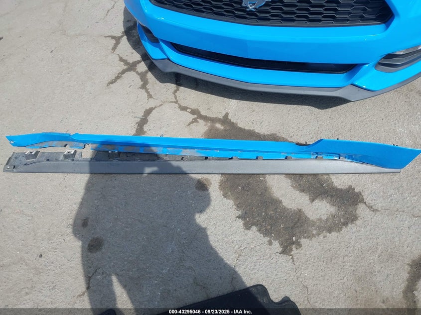 VIN 1FA6P8AM6H5203596 2017 FORD MUSTANG V6