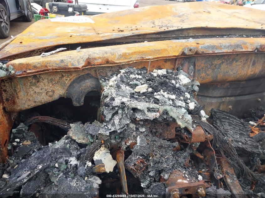 1996 GMC Sierra K1500 VIN: 2GTEK19R1T1560352 Lot: 43295065