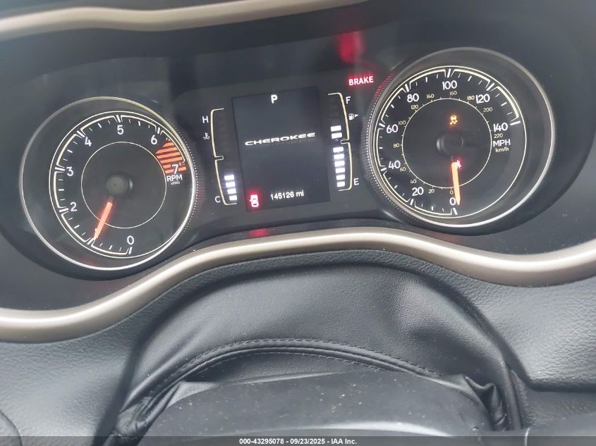 2016 Jeep Cherokee Latitude VIN: 1C4PJLCB0GW291312 Lot: 43295078