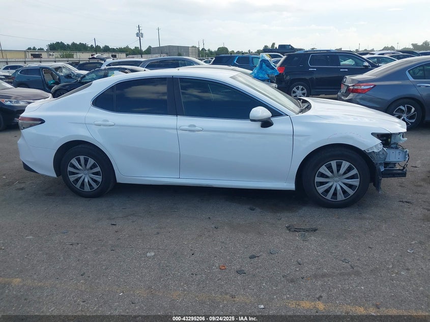 2022 TOYOTA CAMRY LE HYBRID - 4T1C31AK8NU576120