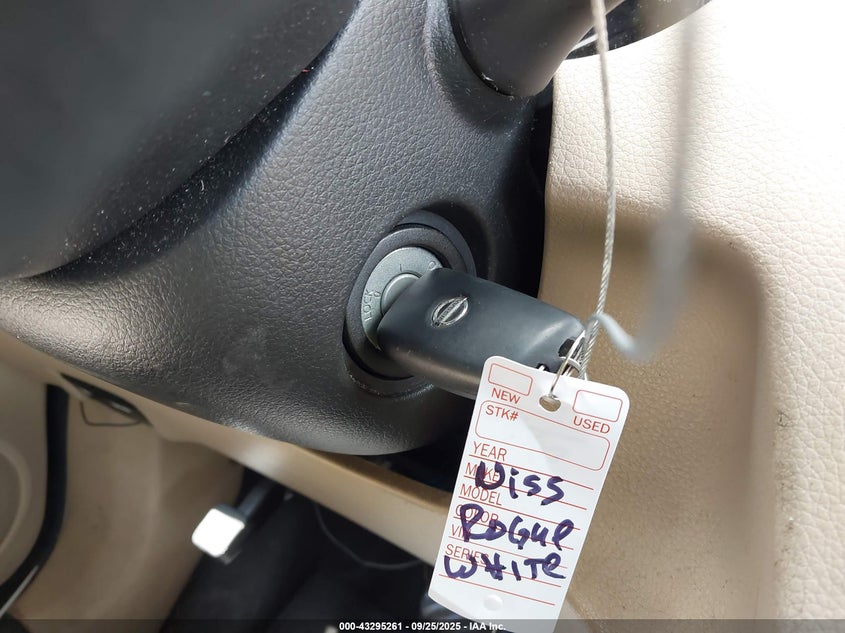 2016 NISSAN ROGUE S - JN8AT2MTXGW010803