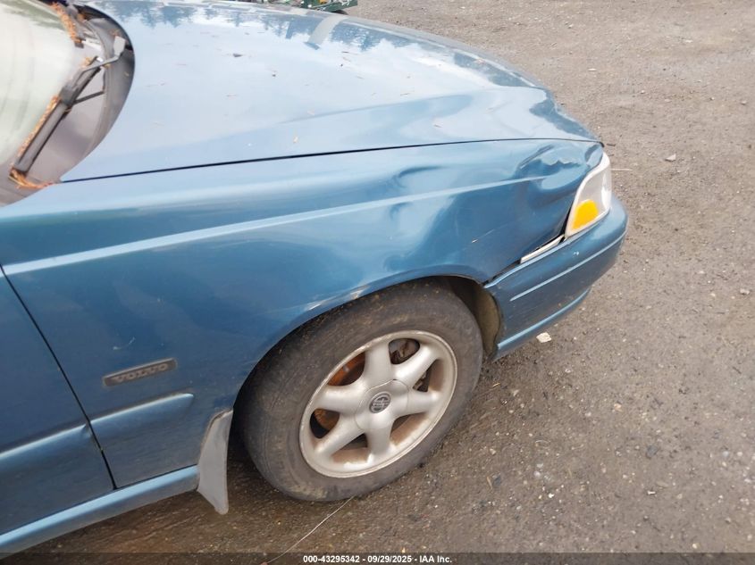 1998 Volvo V70 Gtas/Gtms VIN: YV1LW5572W2520450 Lot: 43295342