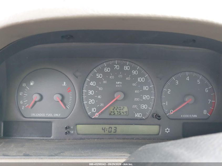 1998 Volvo V70 Gtas/Gtms VIN: YV1LW5572W2520450 Lot: 43295342