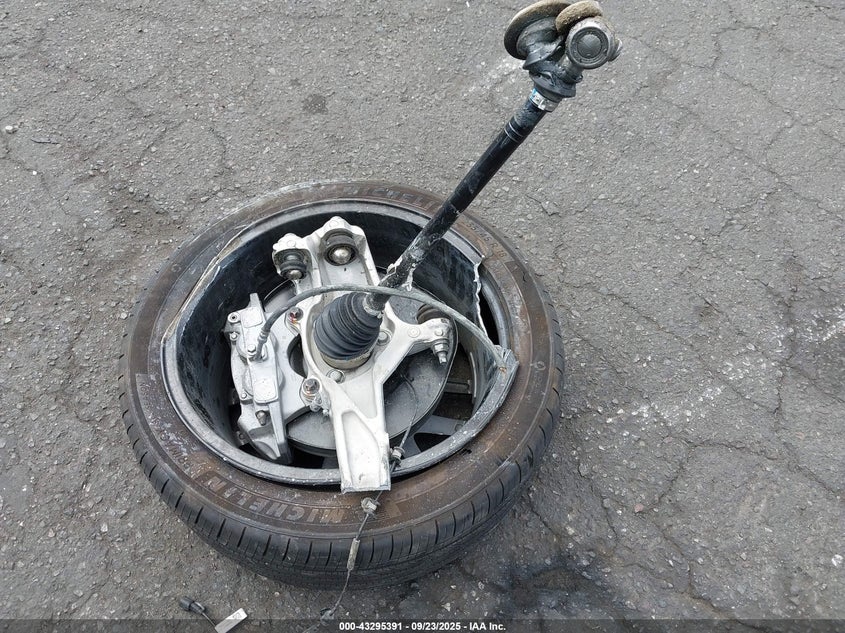 2024 Tesla Model 3 Long Range Dual Motor All-Wheel Drive VIN: 5YJ3E1EB1RF761620 Lot: 43295391