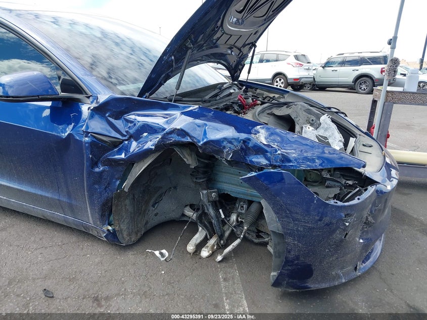 2024 Tesla Model 3 Long Range Dual Motor All-Wheel Drive VIN: 5YJ3E1EB1RF761620 Lot: 43295391