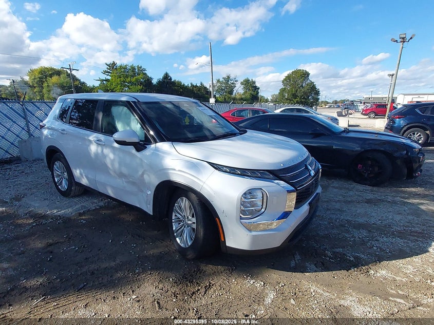 MITSUBISHI OUTLANDER ES 2.5 S-AWC