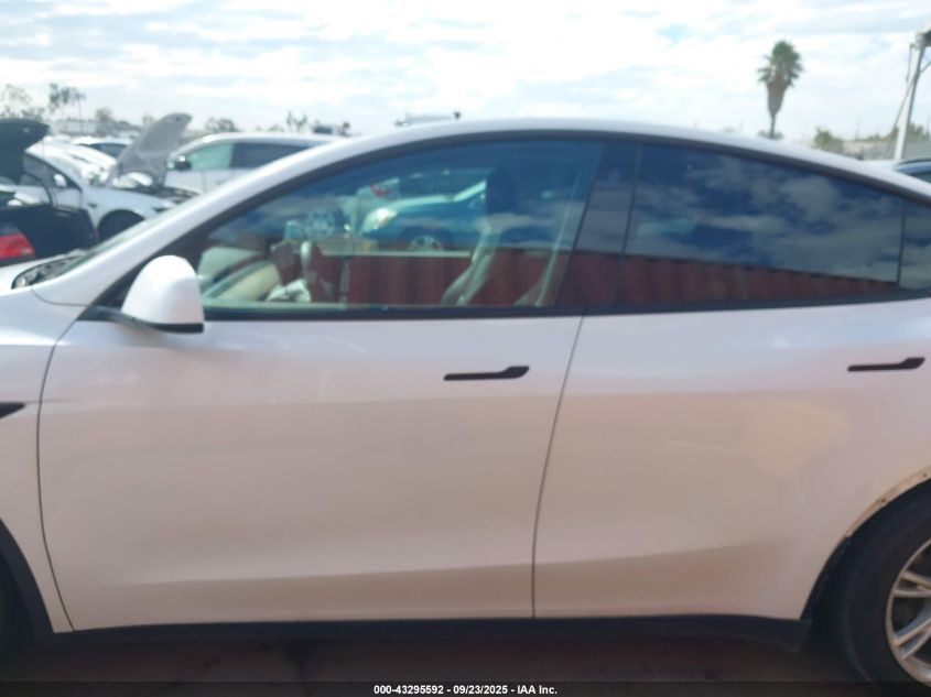 2021 Tesla Model Y Standard Range Rear-Wheel Drive VIN: 5YJYGDED0MF133544 Lot: 43295592