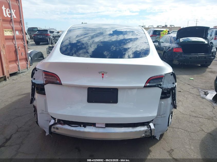 2021 Tesla Model Y Standard Range Rear-Wheel Drive VIN: 5YJYGDED0MF133544 Lot: 43295592