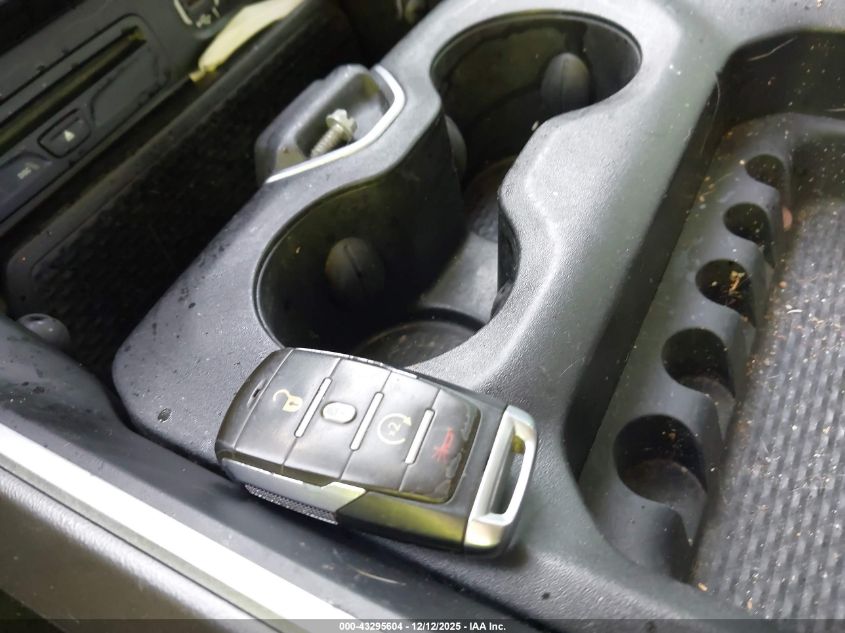 2019 Ram 1500 Big Horn/Lone Star 4X4 5'7 Box VIN: 1C6SRFFT2KN657902 Lot: 43295604