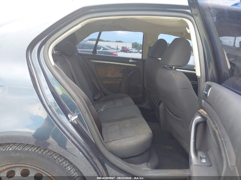 2010 Volkswagen Jetta S VIN: 3VWJZ7AJXAM016292 Lot: 43295947