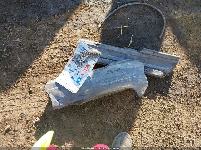 2000 Toyota Camry Solara Se V6 VIN: 2T1CF22P2YC323291 Lot: 43295981