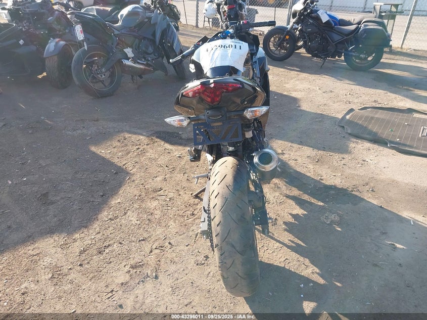 2024 Kawasaki Ex500 H VIN: ML5EXGH12RDA29185 Lot: 43296011