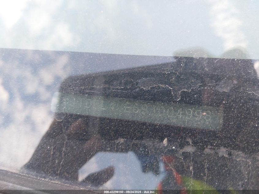 2009 Toyota Corolla Le VIN: JTDBL40E69J004998 Lot: 43296150