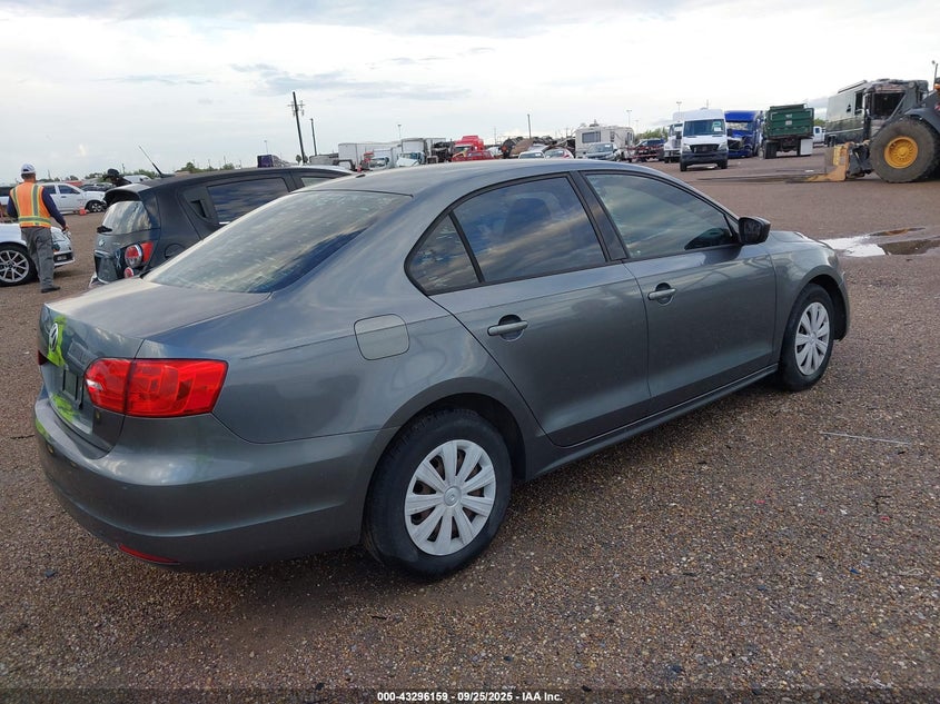 2013 VOLKSWAGEN JETTA 2.0L S - 3VW2K7AJXDM405527