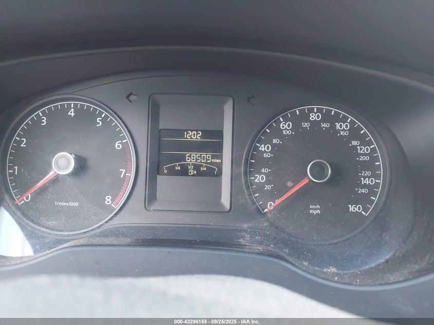 2013 VOLKSWAGEN JETTA 2.0L S - 3VW2K7AJXDM405527