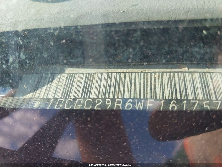 1998 Chevrolet C2500 Fleetside VIN: 1GCGC29R6WE161757 Lot: 43296290