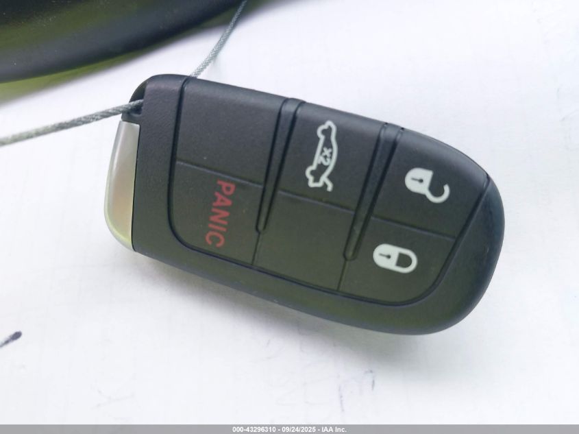 2015 Chrysler 200 S VIN: 1C3CCCBG4FN517477 Lot: 43296310