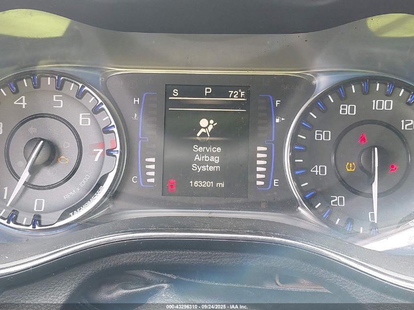 2015 Chrysler 200 S VIN: 1C3CCCBG4FN517477 Lot: 43296310