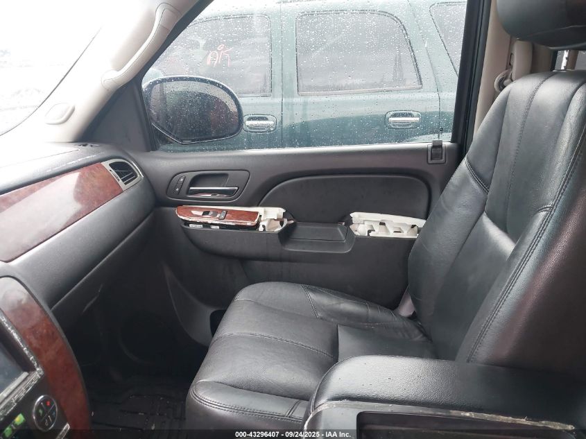 2013 Chevrolet Suburban 1500 Lt VIN: 1GNSCJE02DR111382 Lot: 43296407