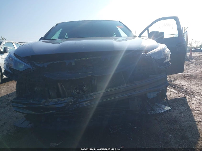 2025 Subaru Legacy Premium VIN: 4S3BWAD66S3018886 Lot: 43296444