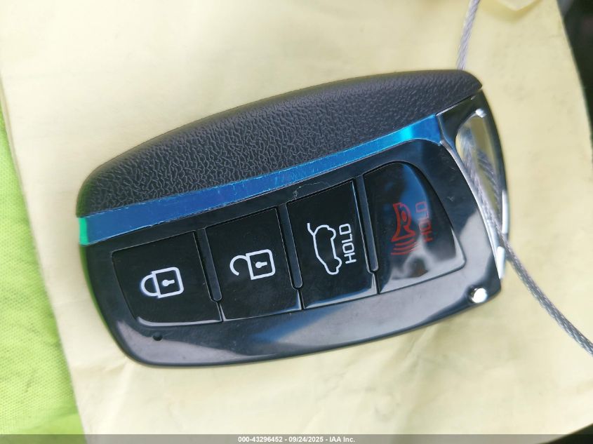 2017 Hyundai Santa Fe Sport 2.4L VIN: 5XYZU3LB6HG458075 Lot: 43296452