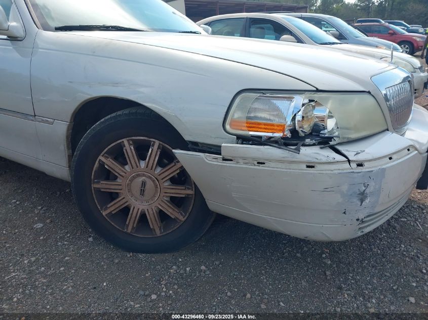 2007 Lincoln Town Car Signature Limited VIN: 1LNHM82W07Y614464 Lot: 43296460