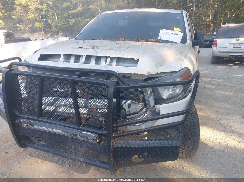2018 Toyota Tundra Sr5 4.6L V8 VIN: 5TFRM5F15JX125660 Lot: 43296526