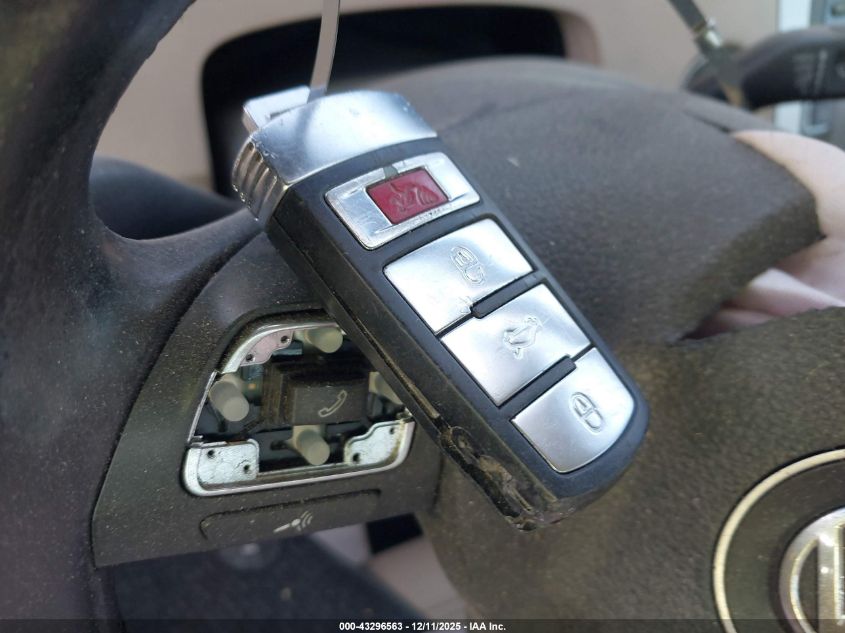 2013 Volkswagen Cc 2.0T Sport VIN: WVWAP7AN7DE549383 Lot: 43296563