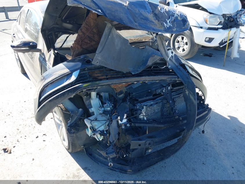 2013 Volkswagen Cc 2.0T Sport VIN: WVWAP7AN7DE549383 Lot: 43296563