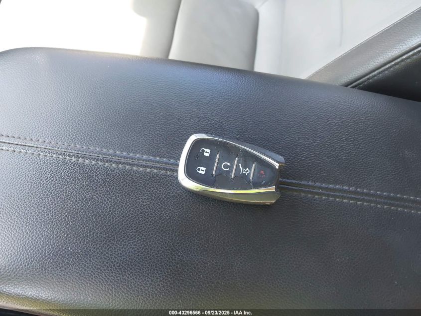 2018 Chevrolet Equinox Premier VIN: 2GNAXMEV4J6302189 Lot: 43296566