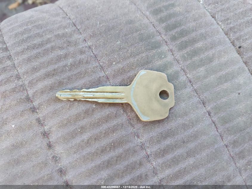 1993 Nissan Truck Short Wheelbase VIN: 1N6SD11S2PC338525 Lot: 43296587