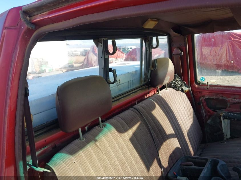 1993 Nissan Truck Short Wheelbase VIN: 1N6SD11S2PC338525 Lot: 43296587